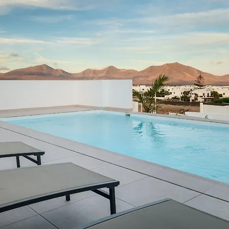 Villa Deva - Vipvipvillas Playa Blanca  Exterior photo
