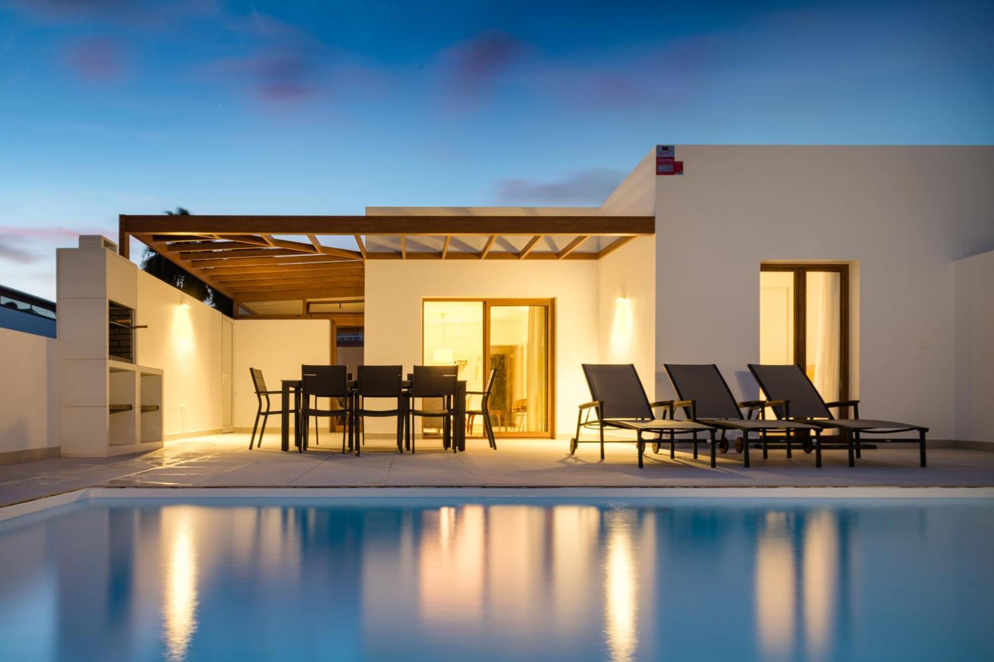 Deva - Vipvipvillas Villa