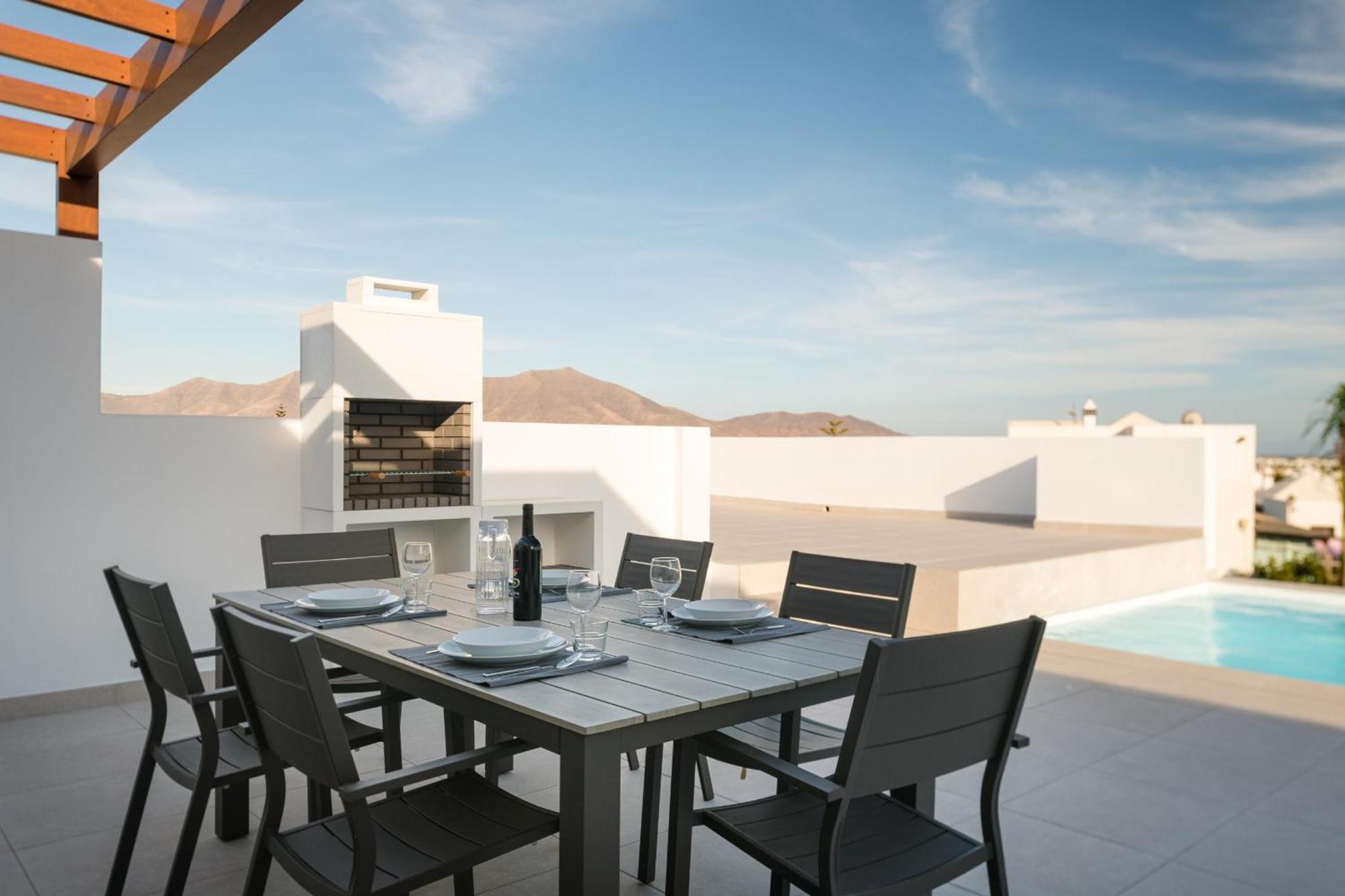 Deva - Vipvipvillas Playa Blanca (Lanzarote)